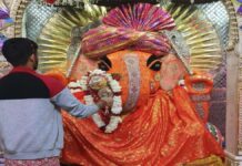 Pushyabhishek of Pratham Pujya was done in Budh Pushya Nakshatra