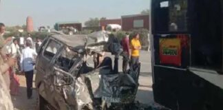 Roadways bus and car collide fiercely, eight killed, half a dozen injured