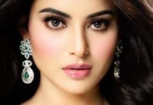 Urvashi Rautela’s incredible ‘Wushu Sanda’ workout Urvashi Rautela's incredible 'Wushu Sanda' workout